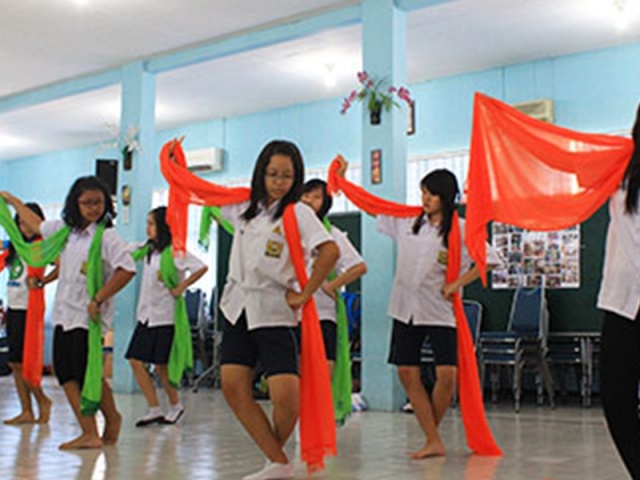 ELS Tari Tradisional Kreasi Baru