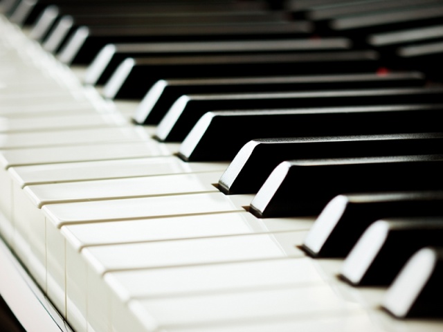 Kegiatan ELS Piano di SMP Kristen Petra 5