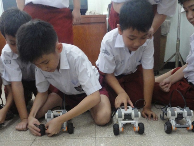 Manfaat Mengikuti Kegiatan ELS Robotik