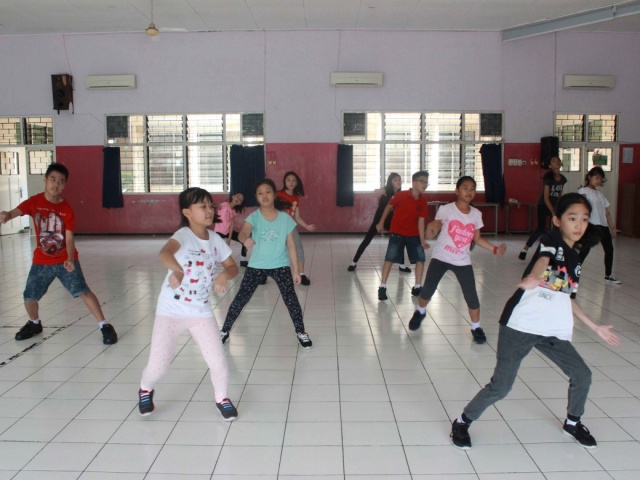 SD Kristen Petra 10 - Pantang Menyerah Mempelajari Hip Hop Hingga Mahir