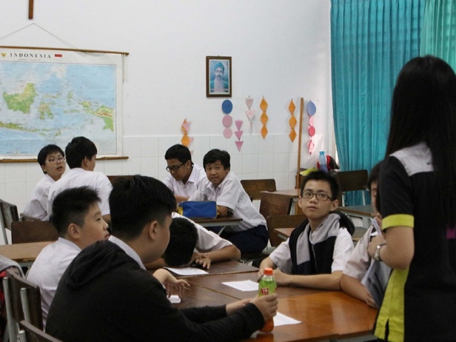Kelas ELS Bahasa Inggris di SMP Kristen Petra 5