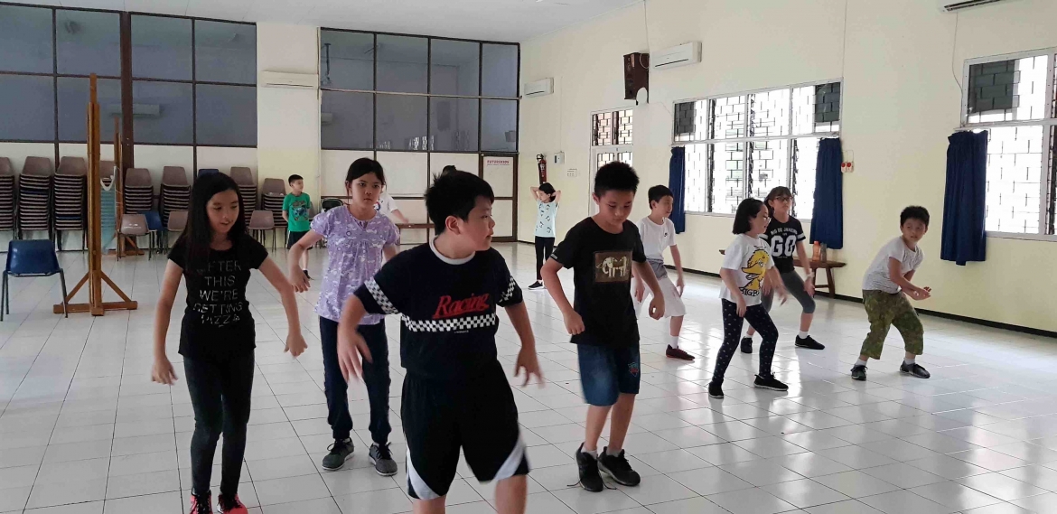 SD Kristen Petra 10 - Semangat Belajar Hip Hop Melalui ELS Hip Hop