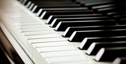 Kegiatan ELS Piano di SMP Kristen Petra 5