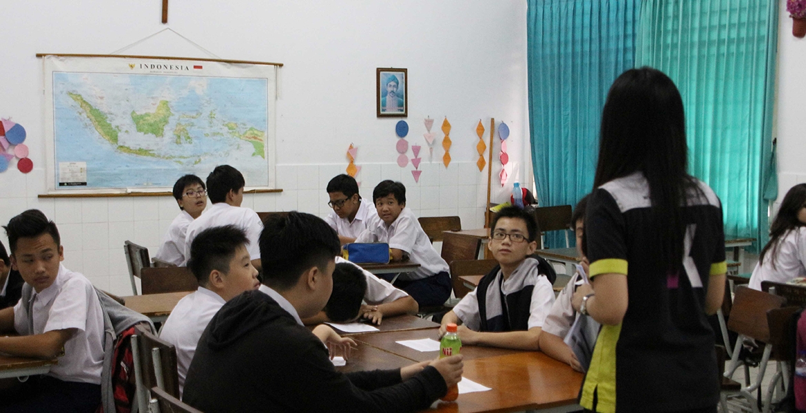 Kelas ELS Bahasa Inggris di SMP Kristen Petra 5